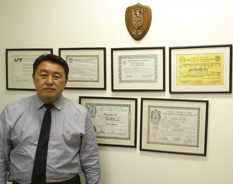Dr Andre Lee 1
